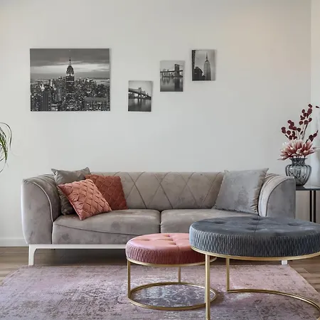 Apartment Charmante Mit Balkon *