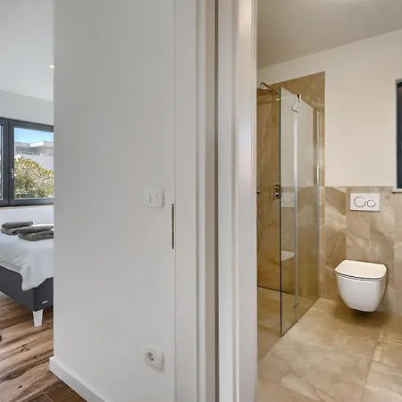 Charmante Mit Balkon Appartement