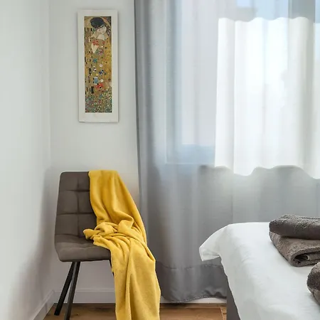 Charmante Mit Balkon Appartement