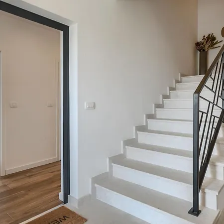 Apartament Charmante Mit Balkon *